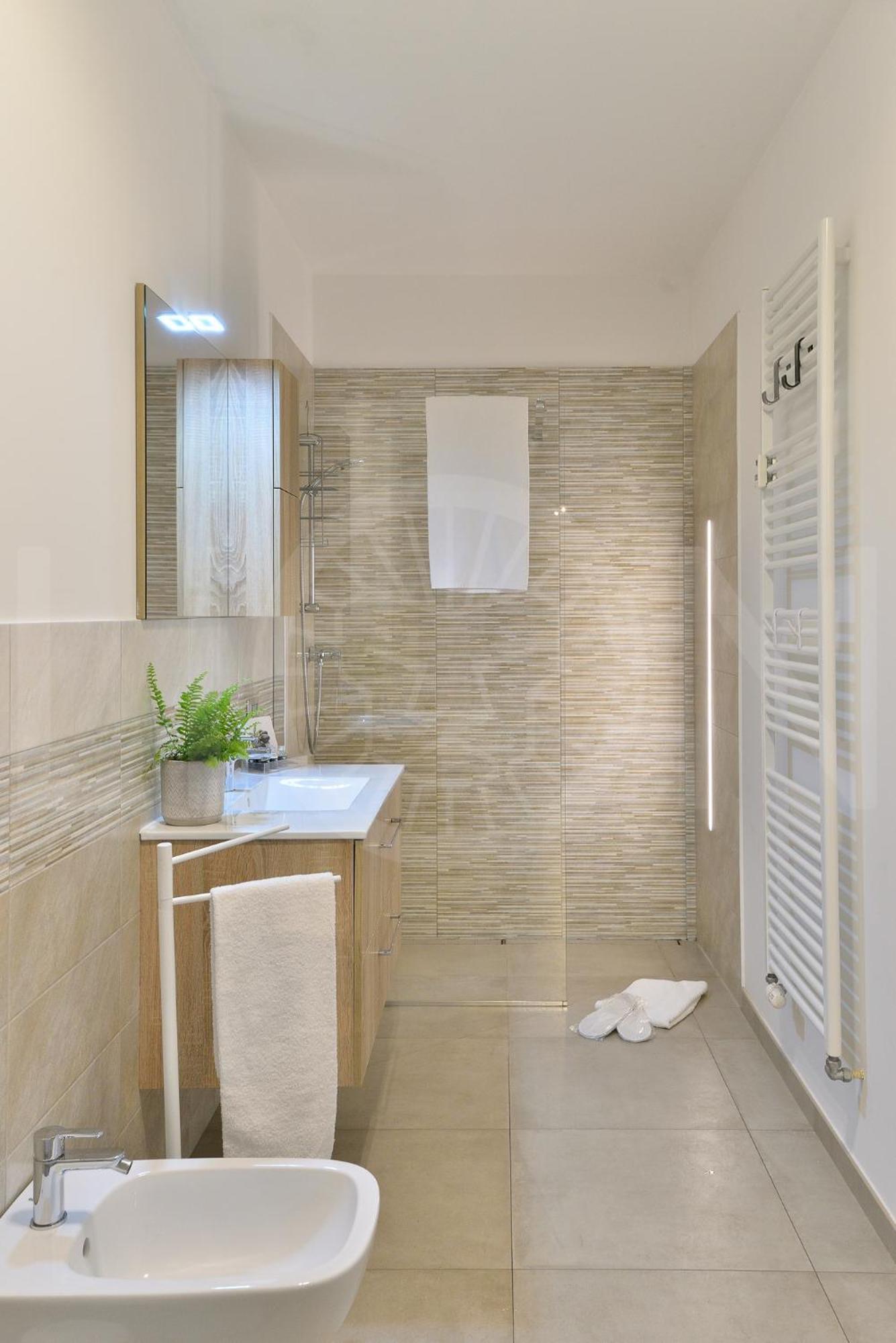 Le Lion Apartments - Lys Family Apartment Аоста Экстерьер фото