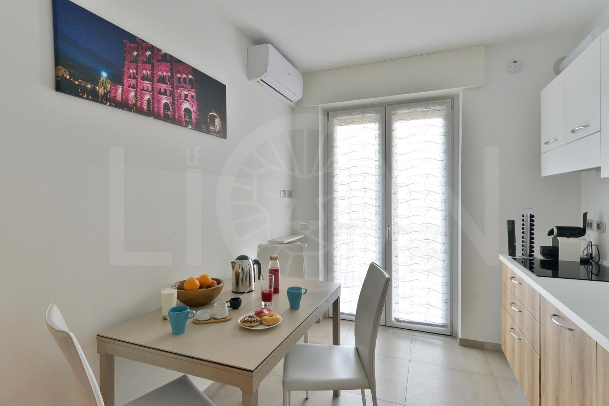 Le Lion Apartments - Lys Family Apartment Аоста Экстерьер фото